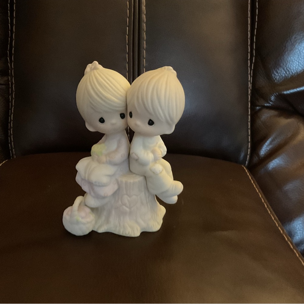 Precious Moments “Love One Another” figurine
